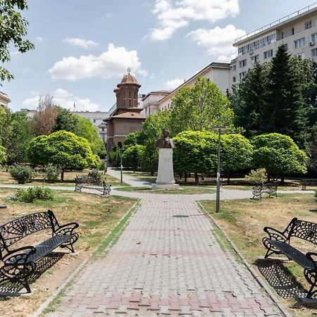 Elegant Studio In The Heart Of The Town Bukarest Exterior foto