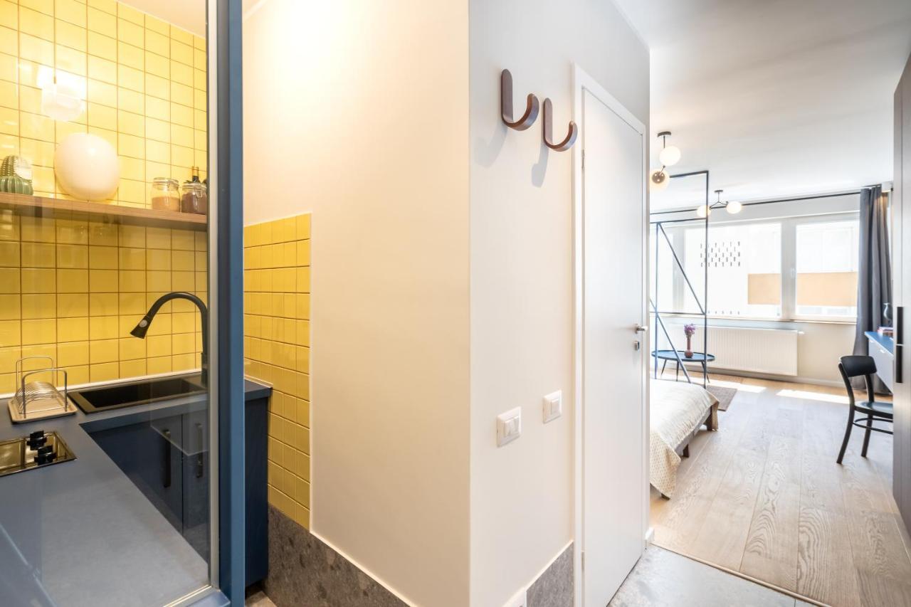 Elegant Studio In The Heart Of The Town Bukarest Exterior foto