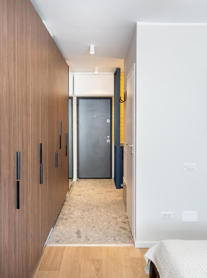 Elegant Studio In The Heart Of The Town Bukarest Exterior foto